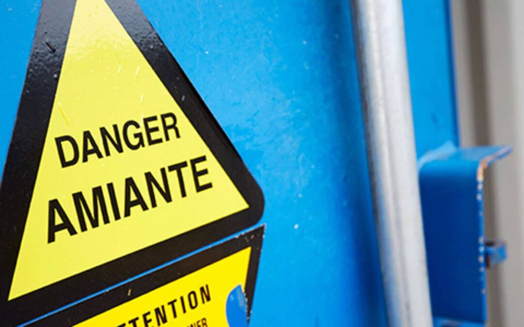 AMIANTE : LA POUSSIÈRE DU MENSONGE